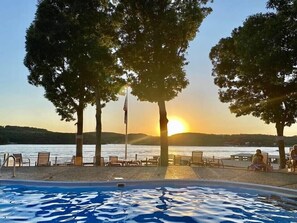 Piscine extérieure