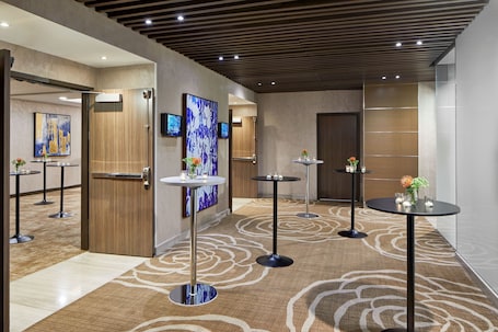 Courtyard by Marriott New York Manhattan Midtown West - Image 30