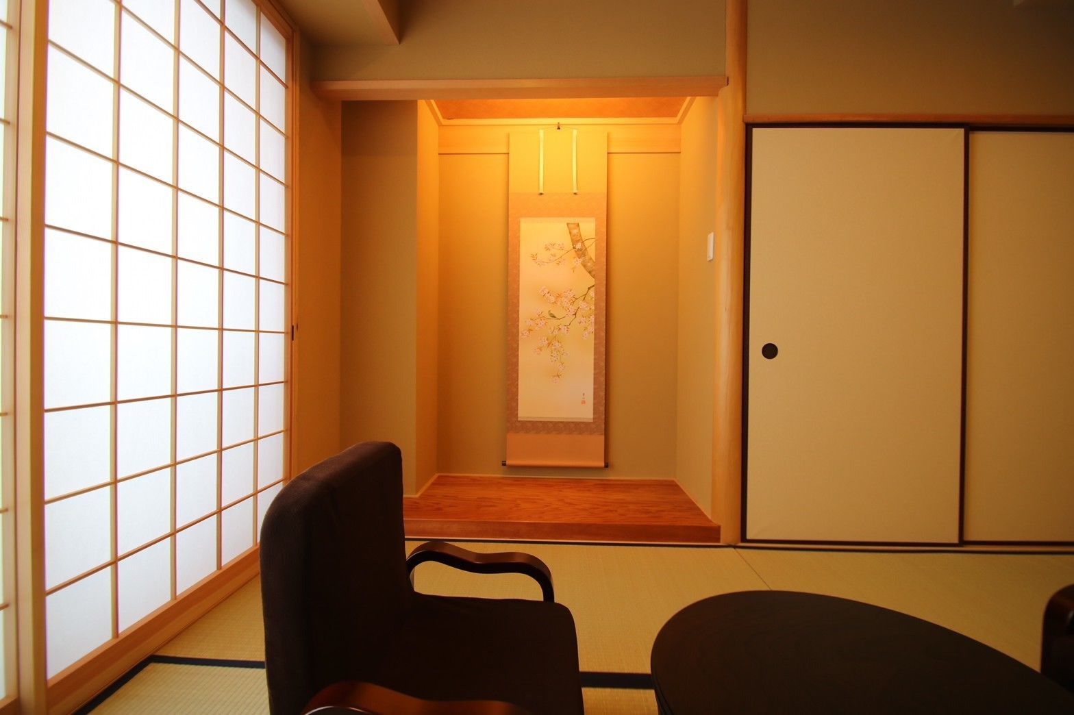 Premium bedding, individually furnished, soundproofing