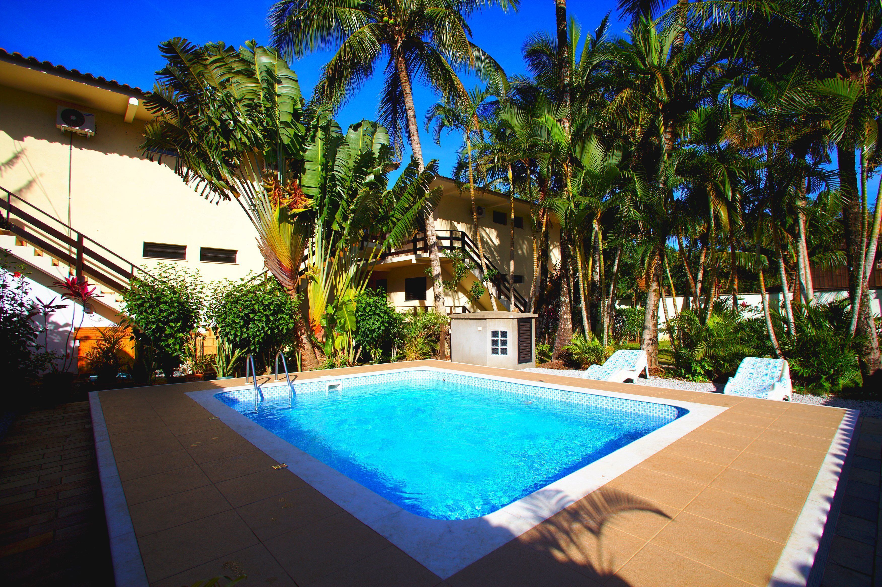 CHALET 01 = MARESIAS ! EXCELLENT COND. CLOSED - 16 FLATS WITH COZ. -UP TO 4 PEOPLE