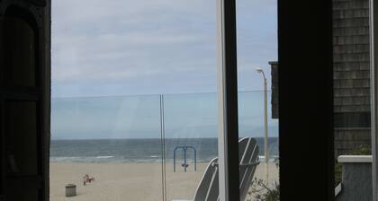 Ocean and Beach View Townhouse at Mandalay Beach in Oxnard, California