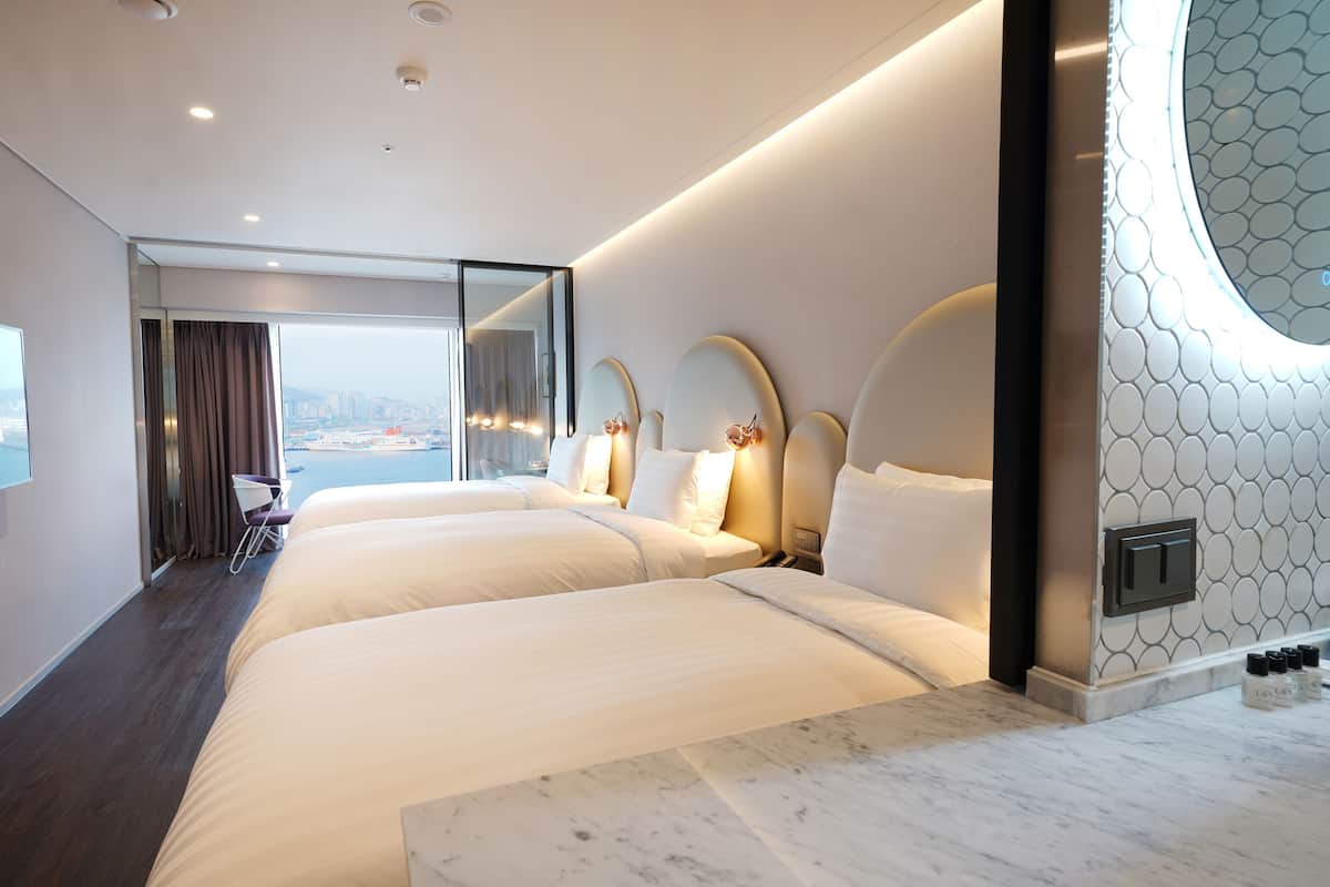 Dreibettzimmer, Meerblick