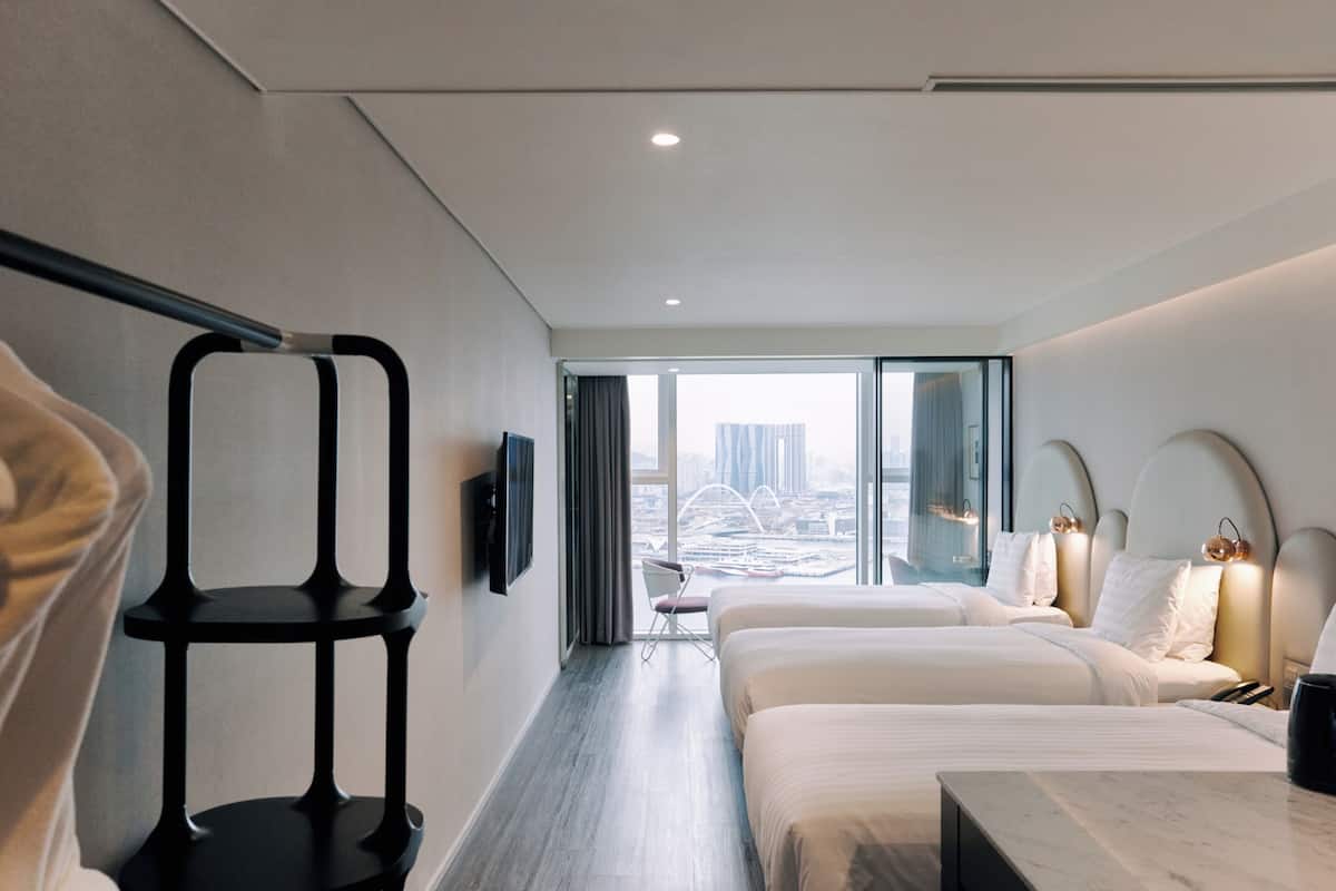Phòng 3, quang cảnh biển | Bộ đồ giường cao cấp, két bảo mật tại phòng, bàn 