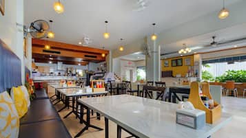 Breakfast, lunch, dinner served; local and international cuisine