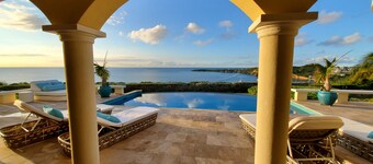 Privat tilfluktssted med panoramautsikt over havet - oppvarmet basseng