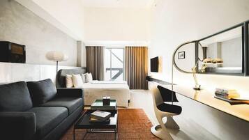 1 bedroom, minibar, in-room safe, desk
