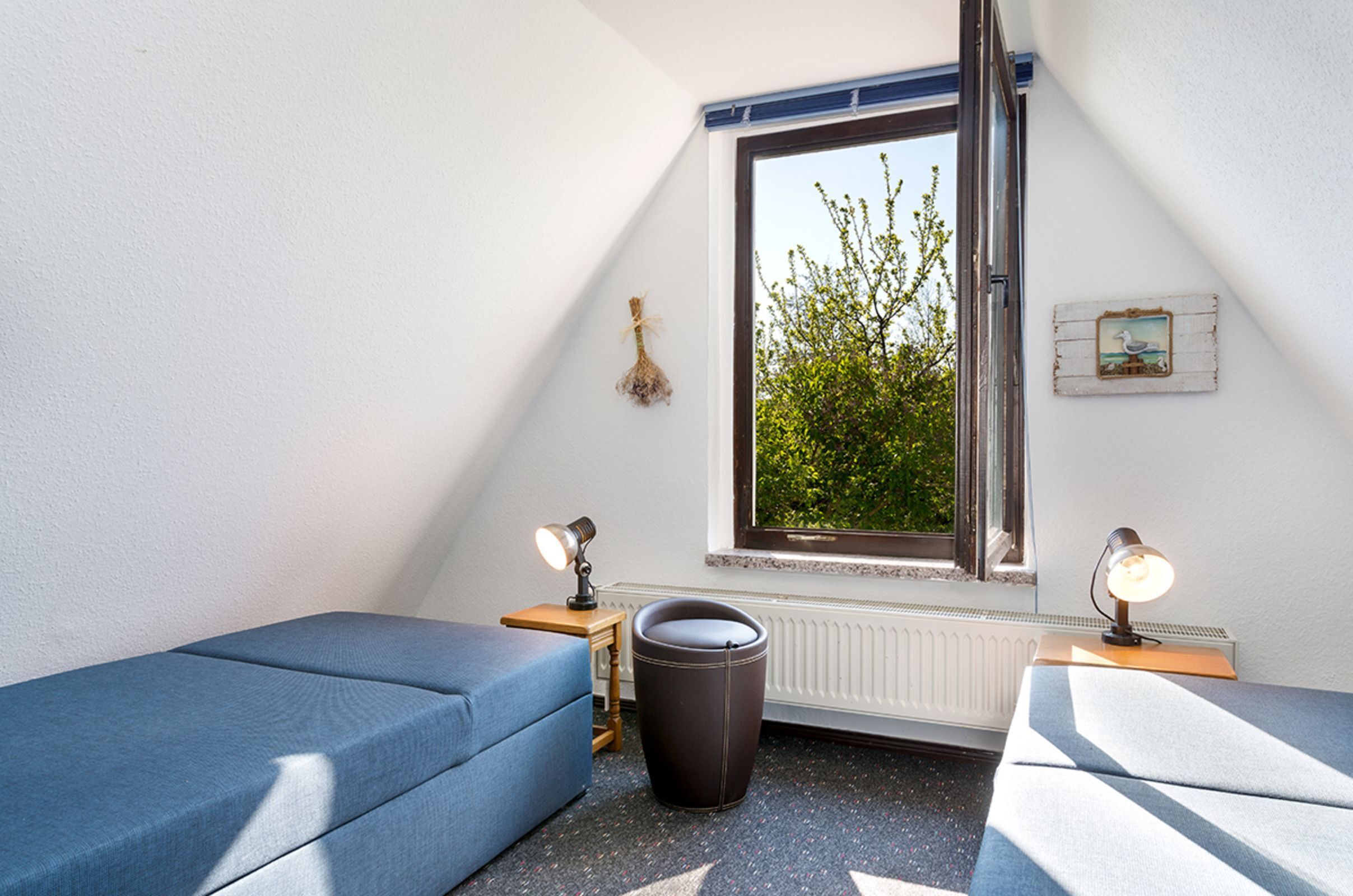 3 bedrooms, WiFi, bed sheets, alarm clocks