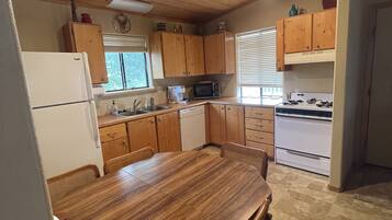 Baita Tradizionale | Cucina privata | Microonde, macchina per tè/caffè, freezer, carta assorbente