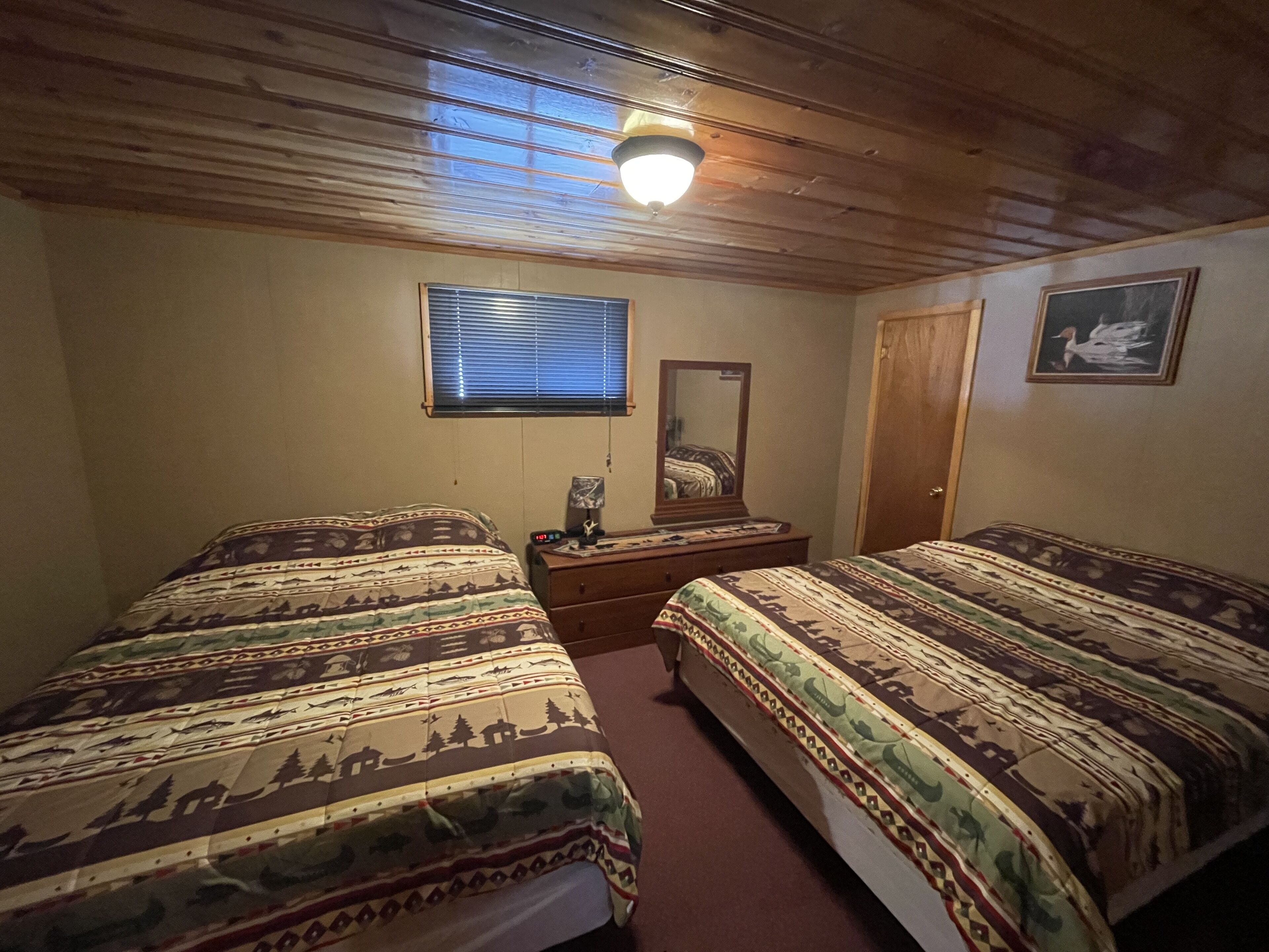 suite, 2 queen beds, non smoking, mountain view (95) | 1 bedroom, individually decorated, individually furnished, free wifi