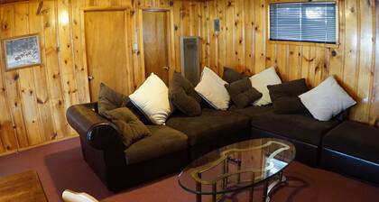 Eagle Nest Fly Shack and Lodge