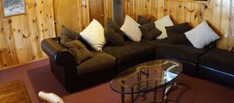 Eagle Nest Fly Shack and Lodge