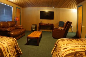 Studiosuite, 2 Queen-Betten, Nichtraucher, Bergblick | Ausblick vom Zimmer