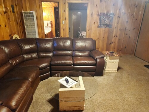 Eagle Nest Fly Shack and Lodge