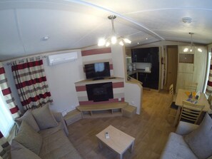 Living area - Camping Lou Comtadou (Carpentras)