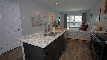 7 bedrooms, iron/ironing board, WiFi, bed sheets