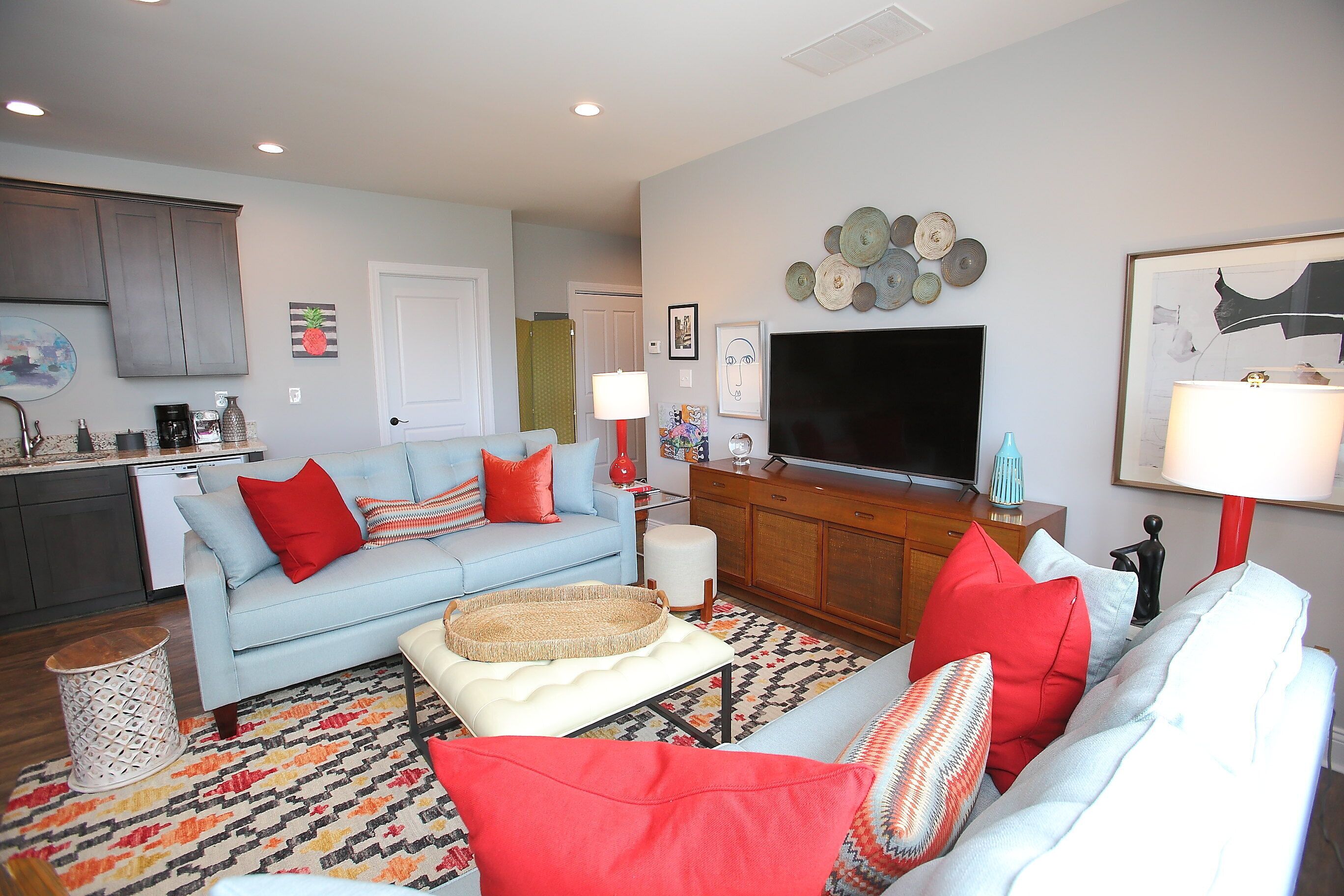 The Louisville Loft, 12 beds, BRAND NEW, Game Room, EXPO, Downtown, Highlands