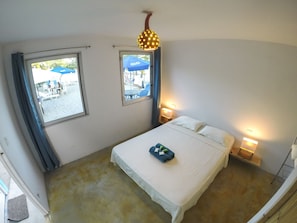 Standard Room, 1 Queen Bed, Non Smoking, Beach View | Cribs/infant beds, rollaway beds, free WiFi - Nico's Beach Panama (Rio Hato)