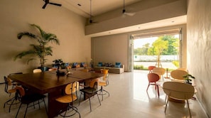 Daily English breakfast (THB 500 per person)