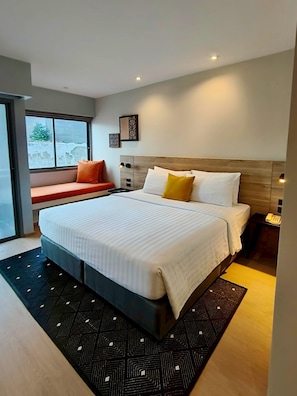 Superior Room | In-room safe, individually furnished, desk, free WiFi - Beehive Boutique Hotel Phuket (Wichit)