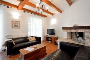 Téléviseur connecté, foyer, chaîne audio