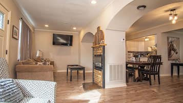 Smart TV, fireplace, DVD player