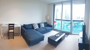 Comfort Apartment, 2 Queen Beds, Accessible, Non Smoking | Living area - SPACIOUS & STUNNING VIEW 2BR apt in Melb (Melbourne)