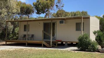 キャビン 2 ベッドルーム | テラス / パティオ