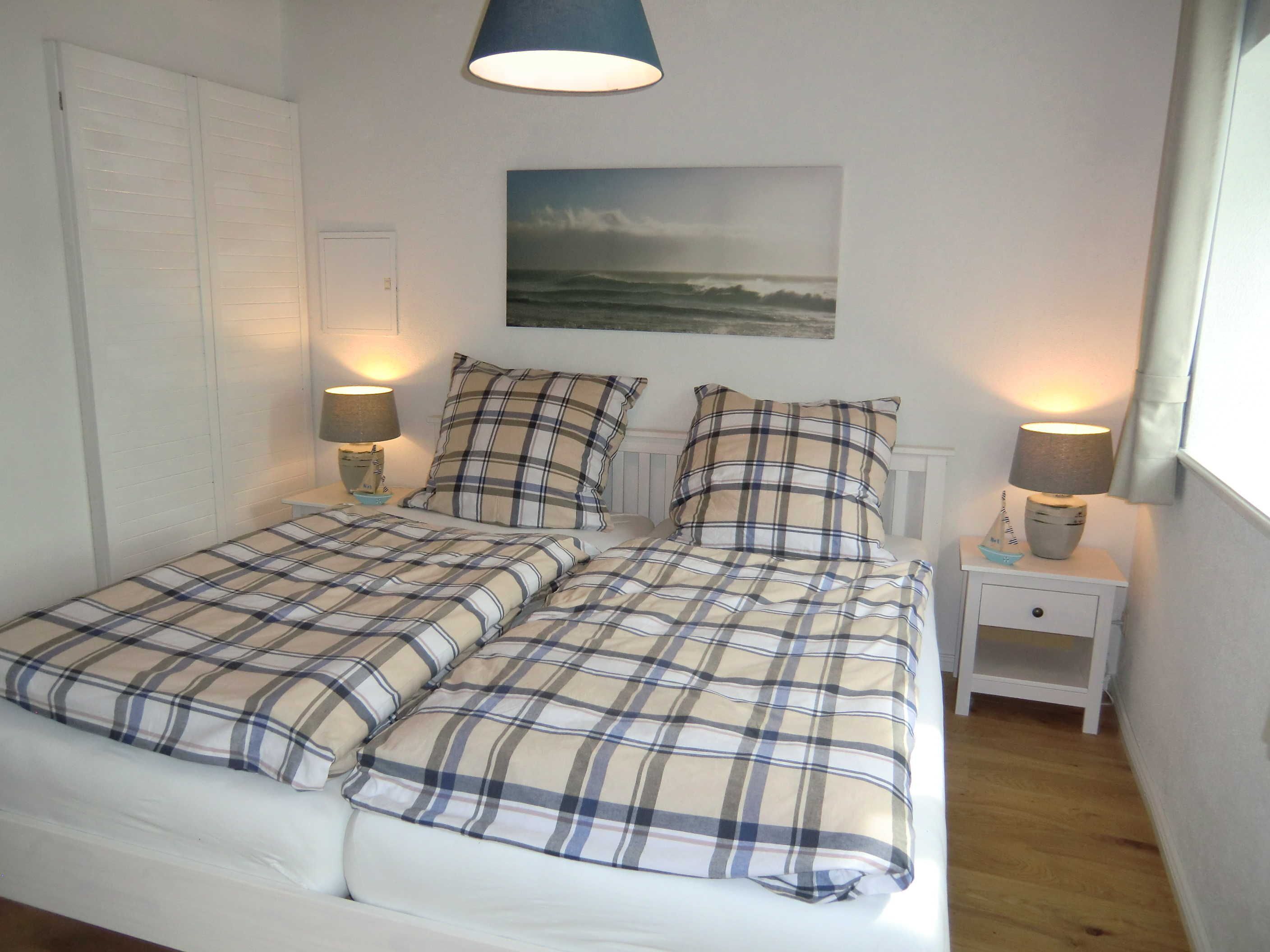 2 bedrooms, travel crib, WiFi