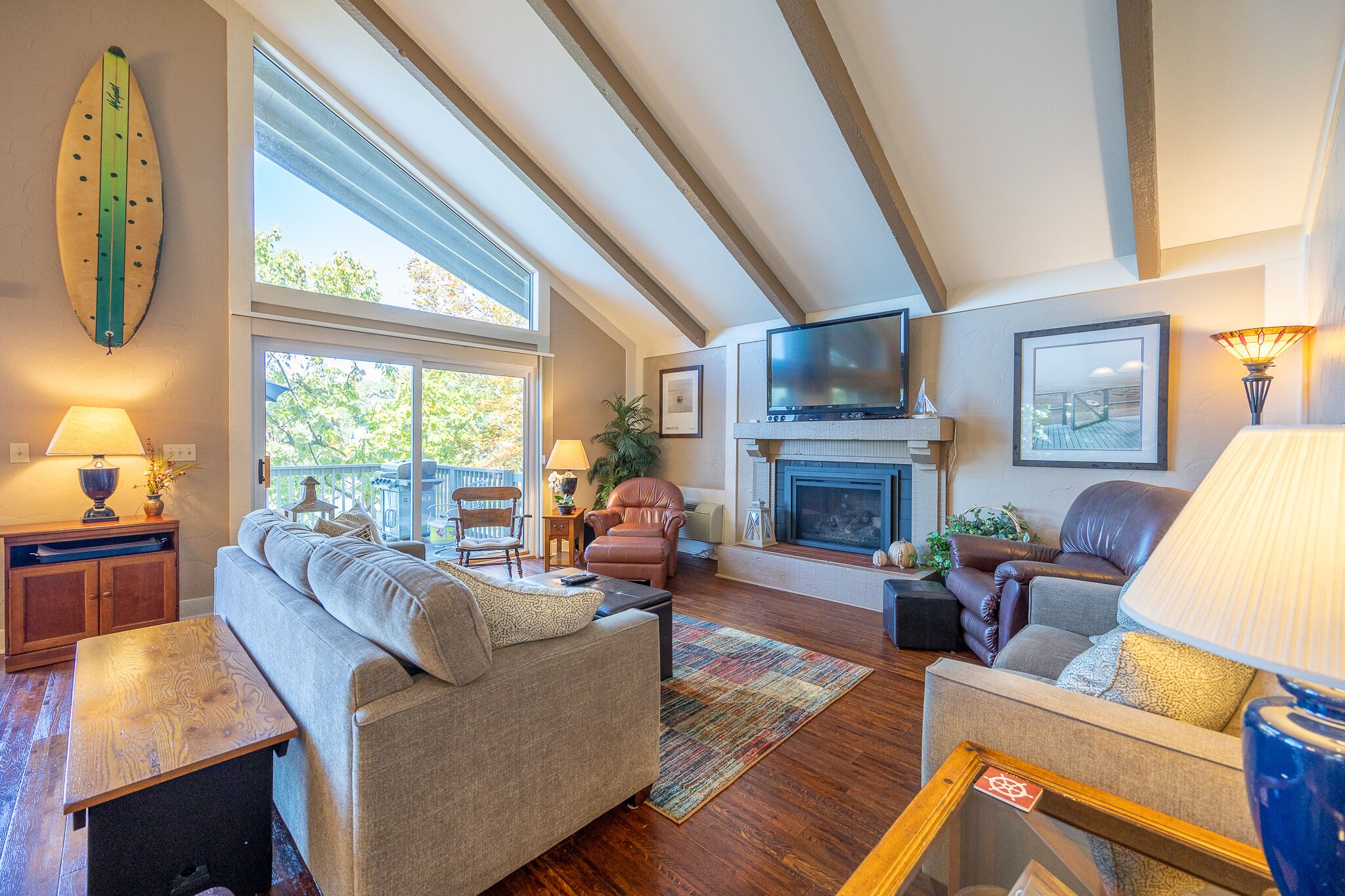 3 Bedroom house with dock and hot tub