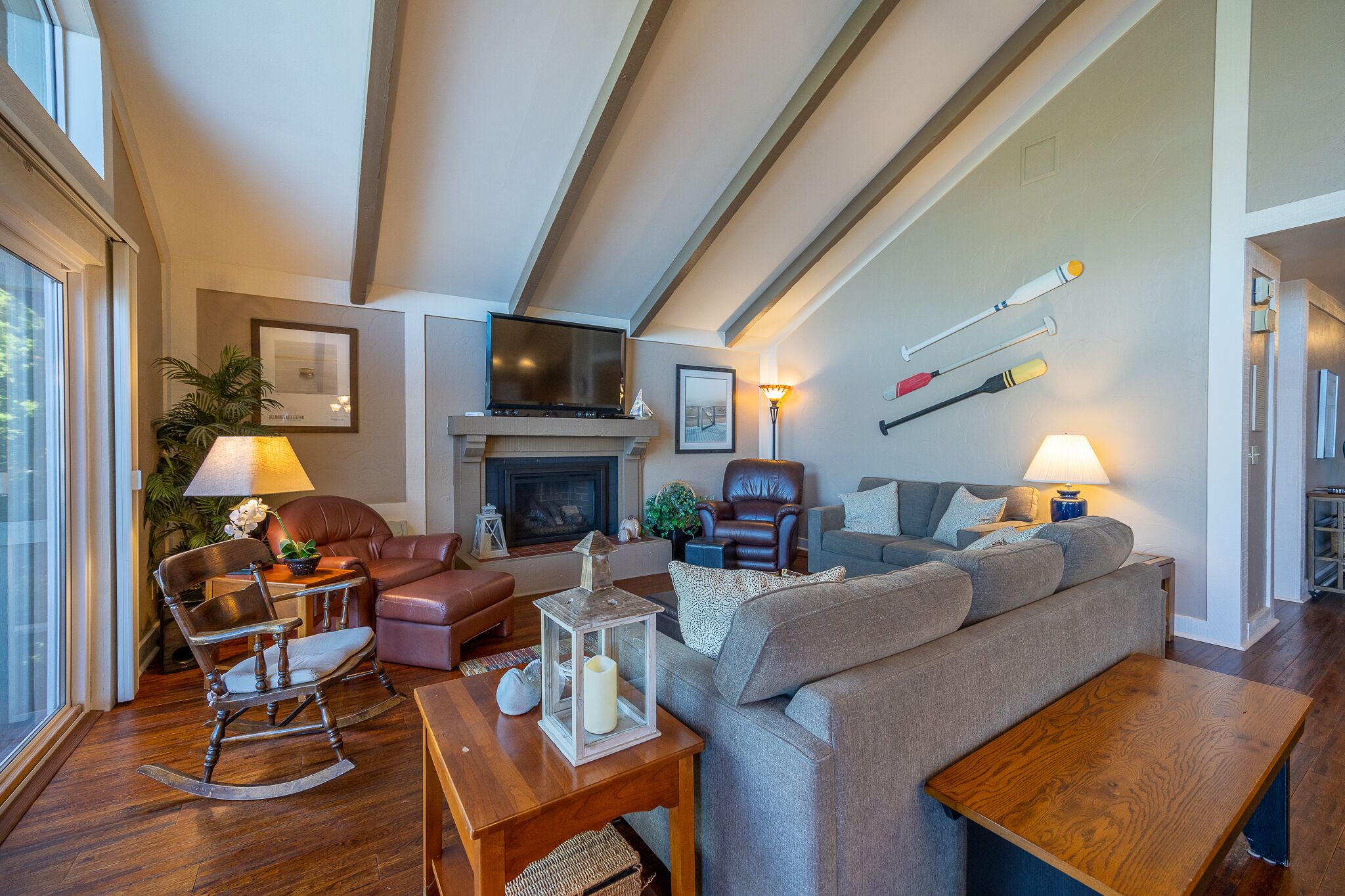 3 Bedroom house with dock and hot tub