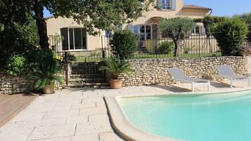 Piscine extérieure