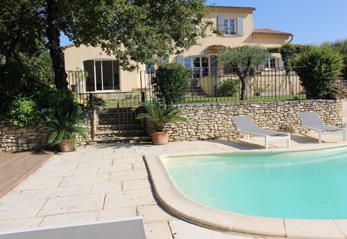 Maison moderne climatisée avec piscine Drôme provençale