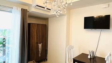 In-room safe, desk, soundproofing, iron/ironing board