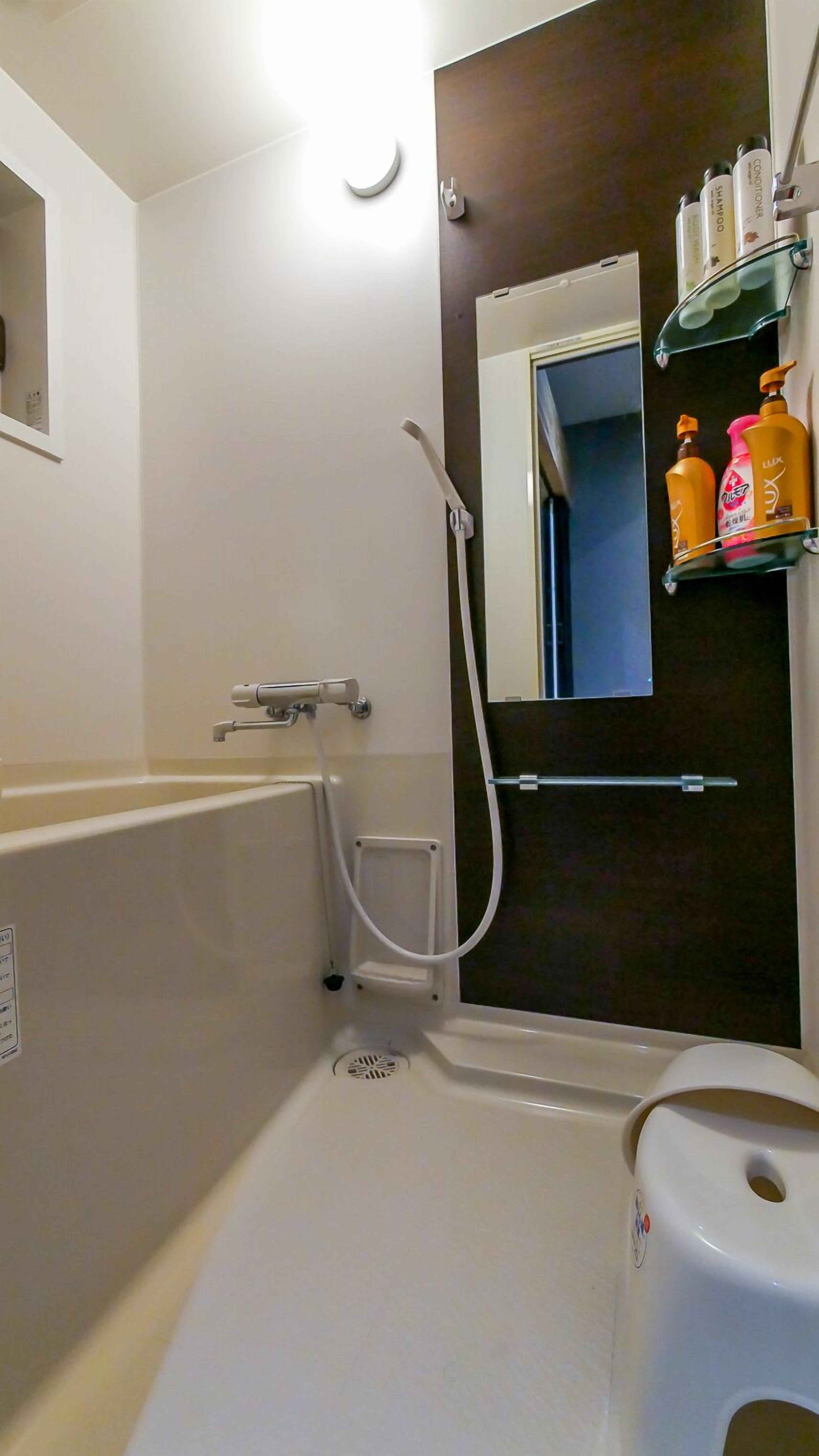 Bathroom shower
