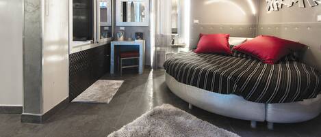 Luxury Suite