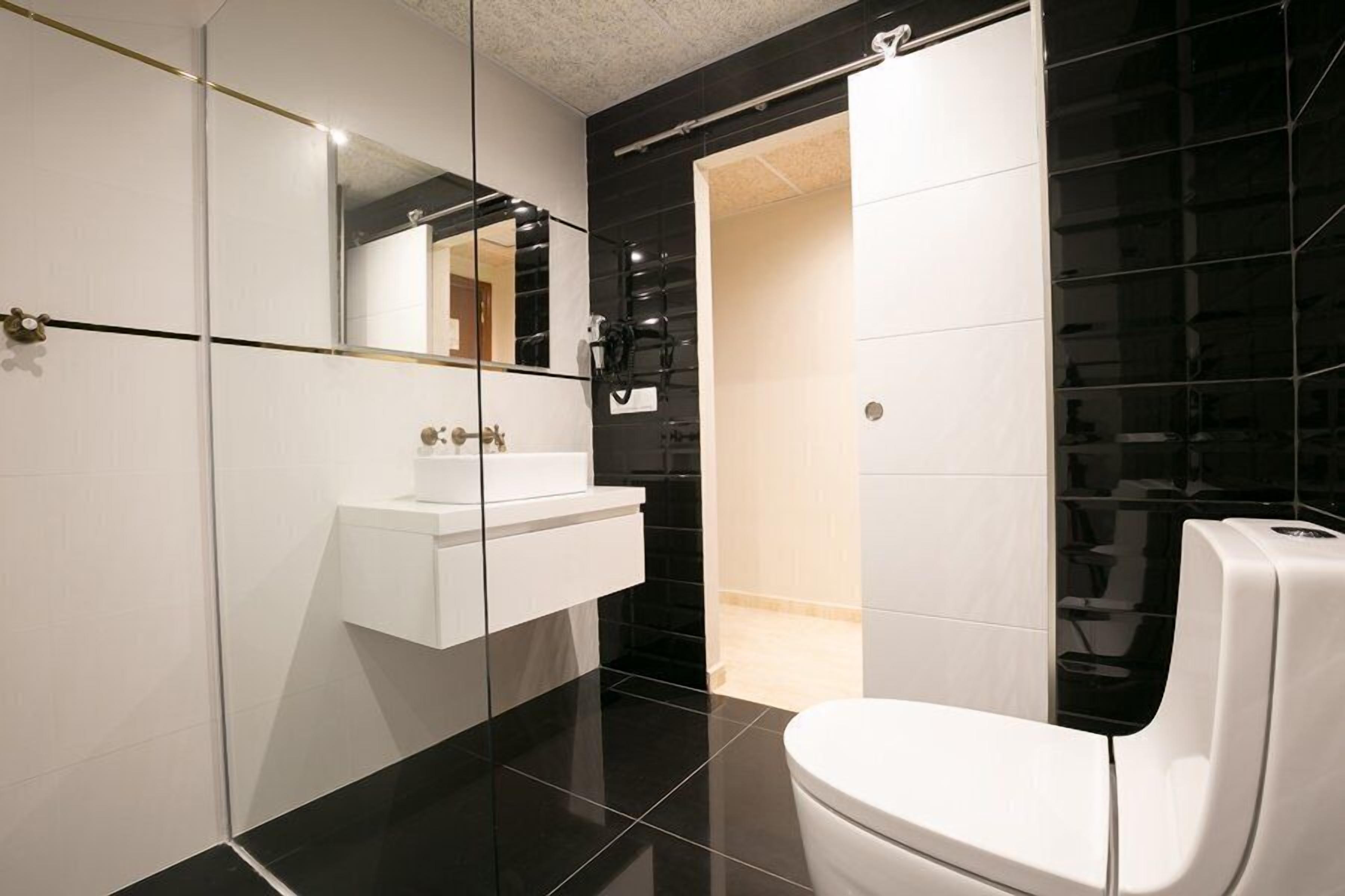 free toiletries, hair dryer, towels