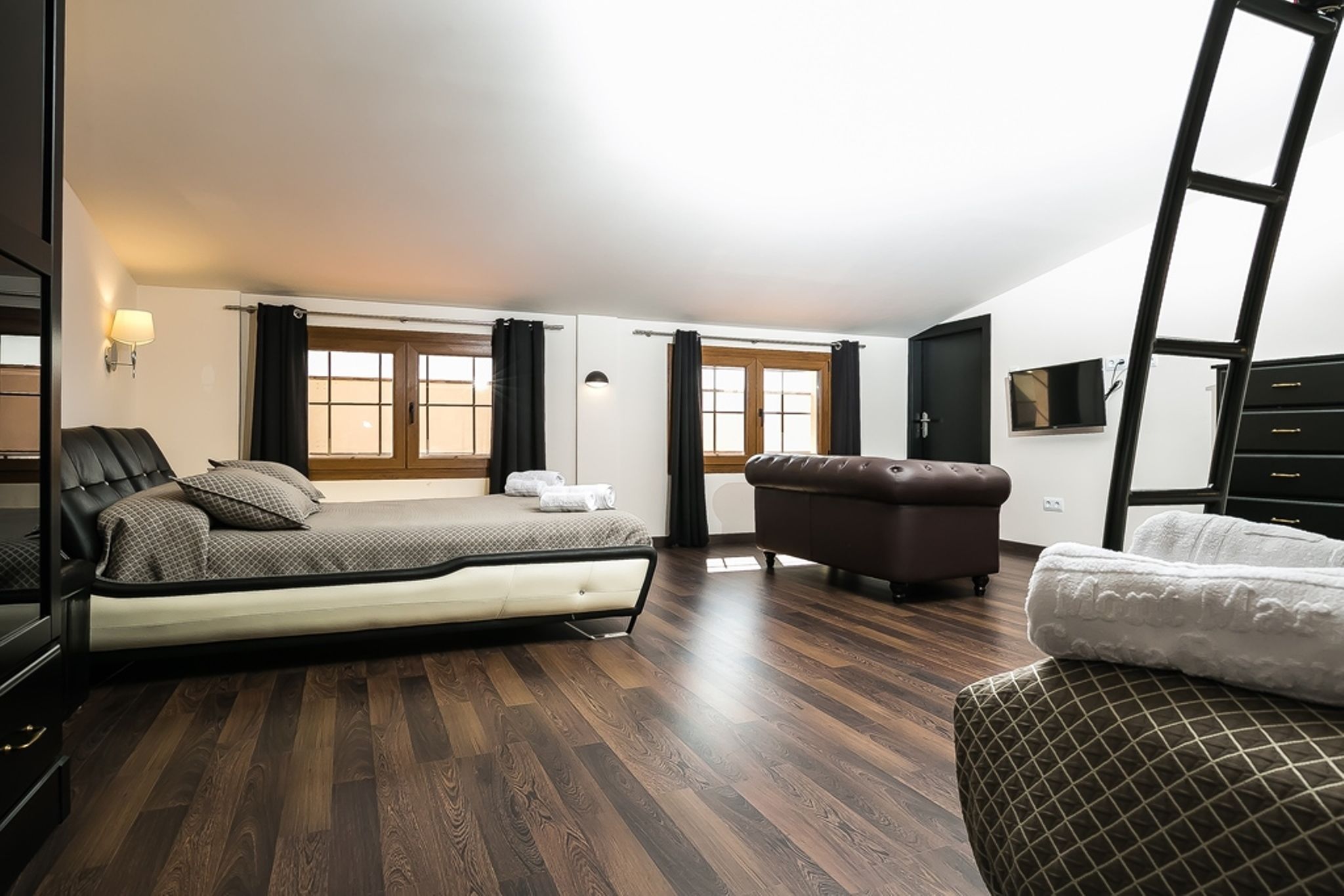 family room | soundproofing, free wifi, wheelchair access