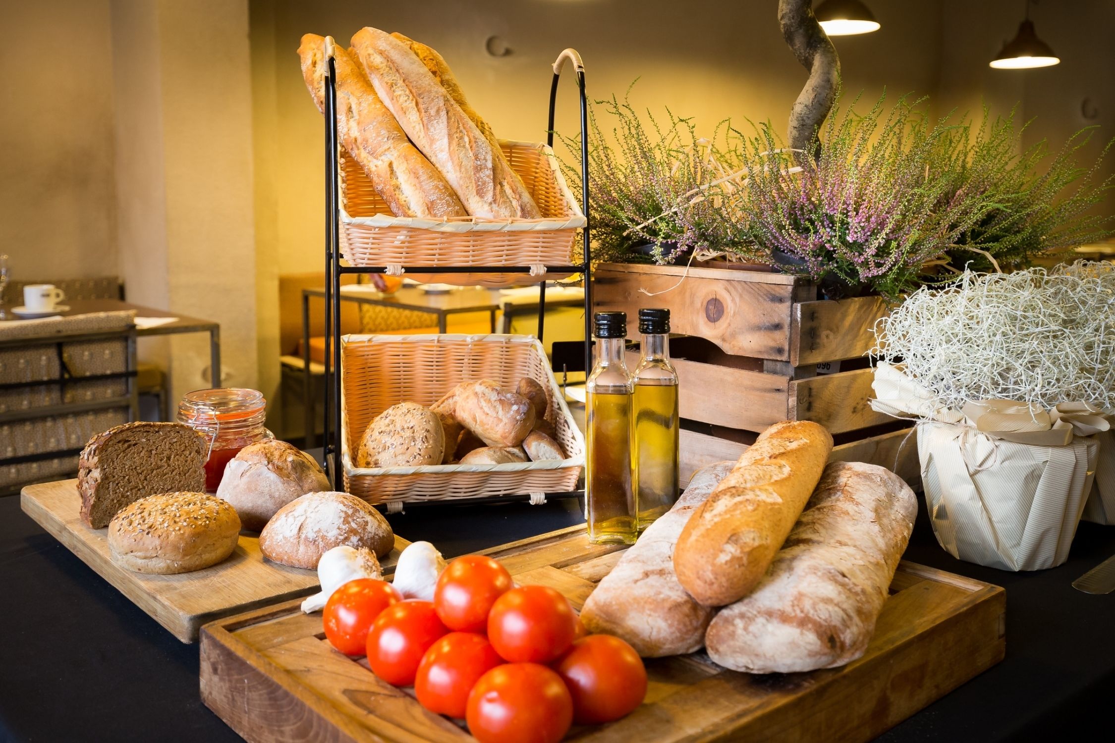 每日供应自助式早餐（每人 EUR 10.50）