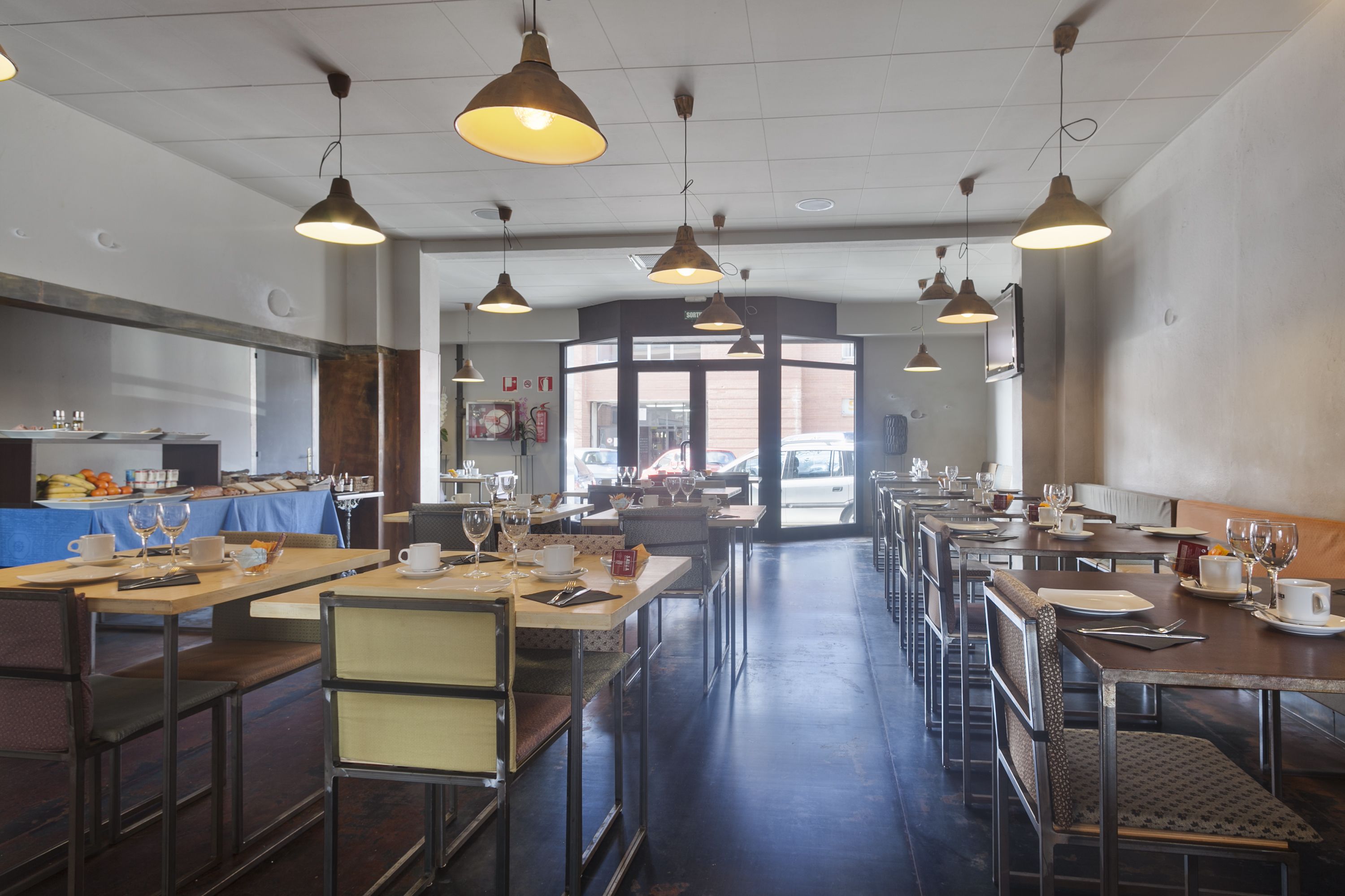 daily buffet breakfast (eur 6 per person)