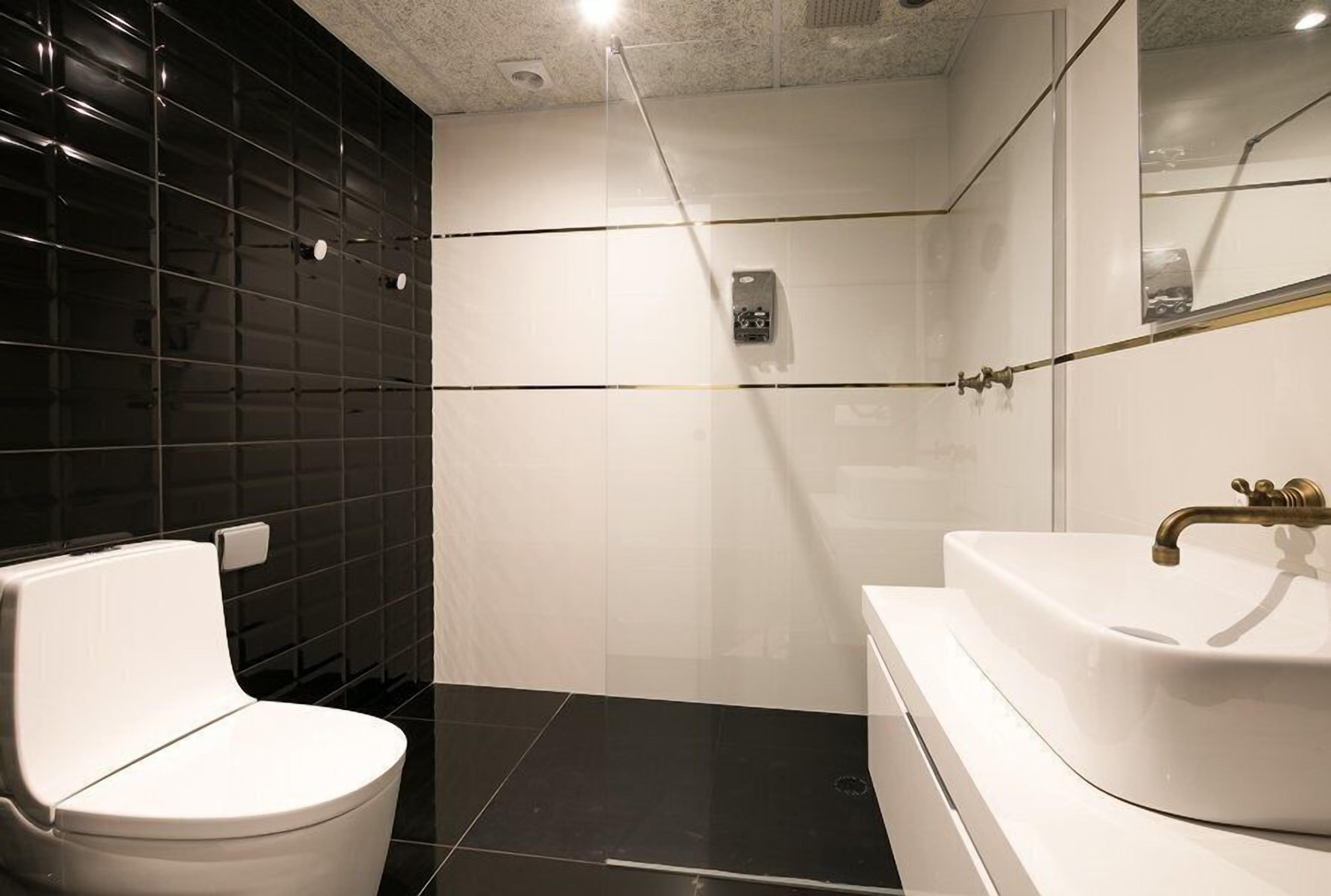 free toiletries, hair dryer, towels