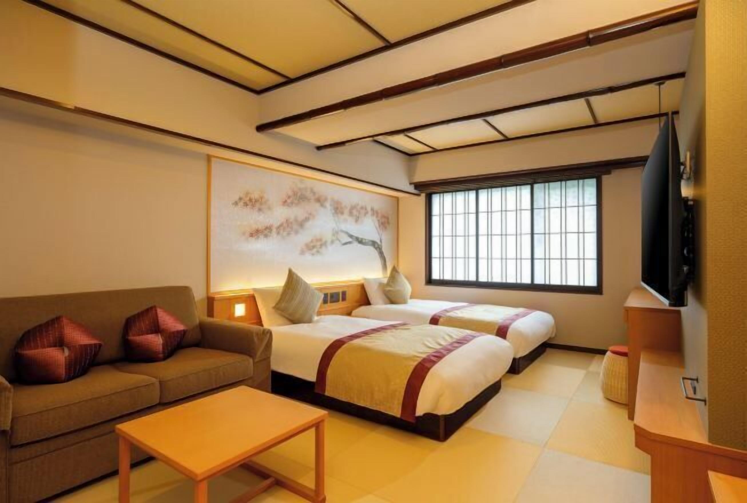 In-room safe, iron/ironing board, free WiFi, bed sheets