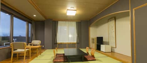 Tradisjonelt rom, røyk (Japanese Style, with Private Toilet) | Safe på rommet