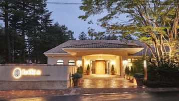 Front of property - evening/night