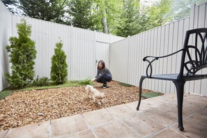 Twin Room (Front garden) | Teres/patio