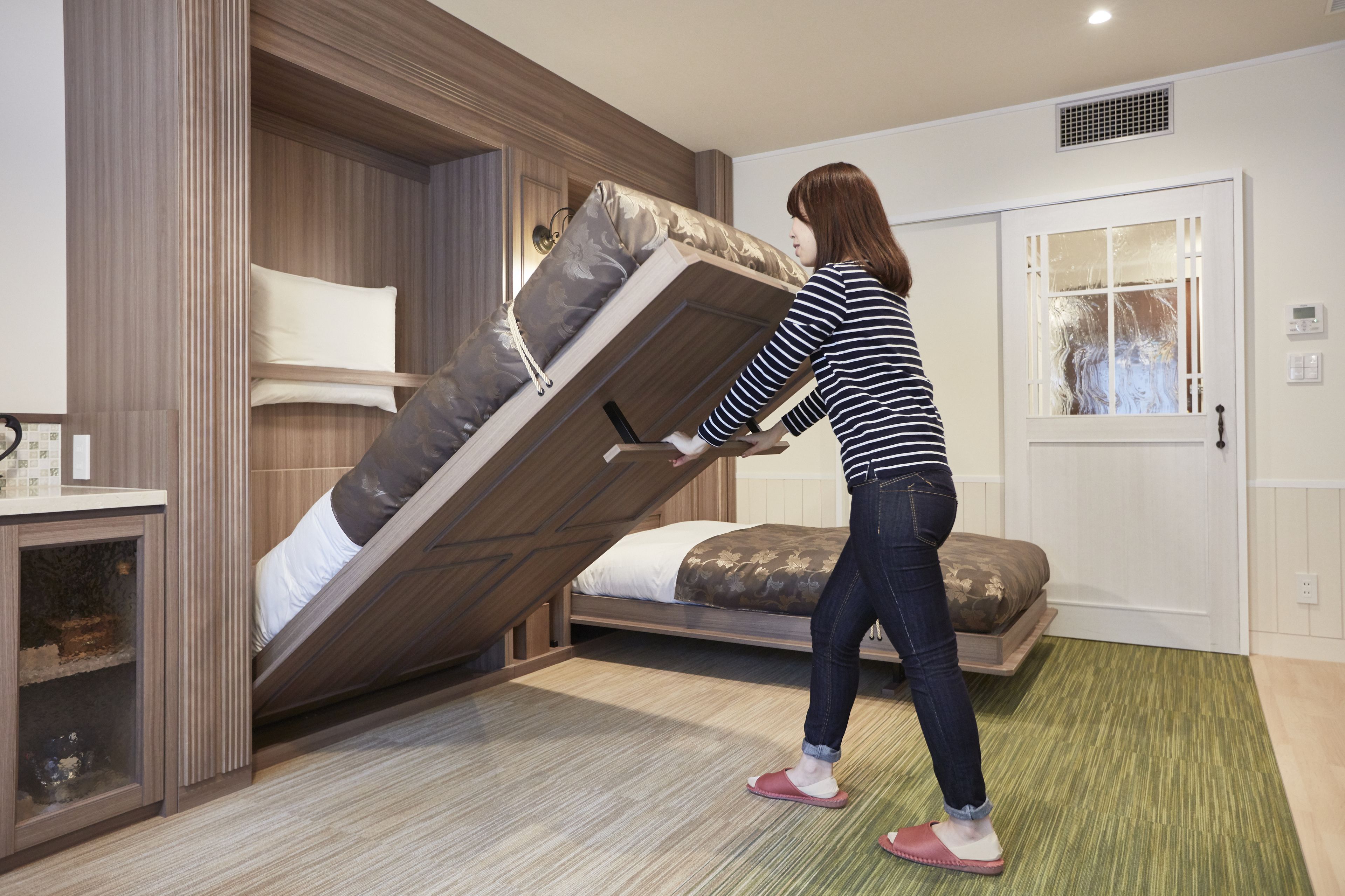 free minibar, in-room safe, desk, free wifi