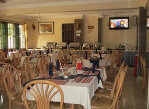Bar (on property) - Jambo Village Hotel (Mombasa)