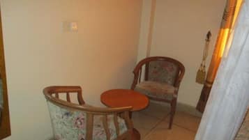 Desk, free WiFi, bed sheets