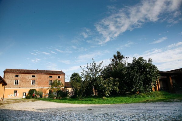 Exterior - B&B Stradivari (Cremona)