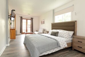 House (2 Bedrooms) | Iron/ironing board, free WiFi