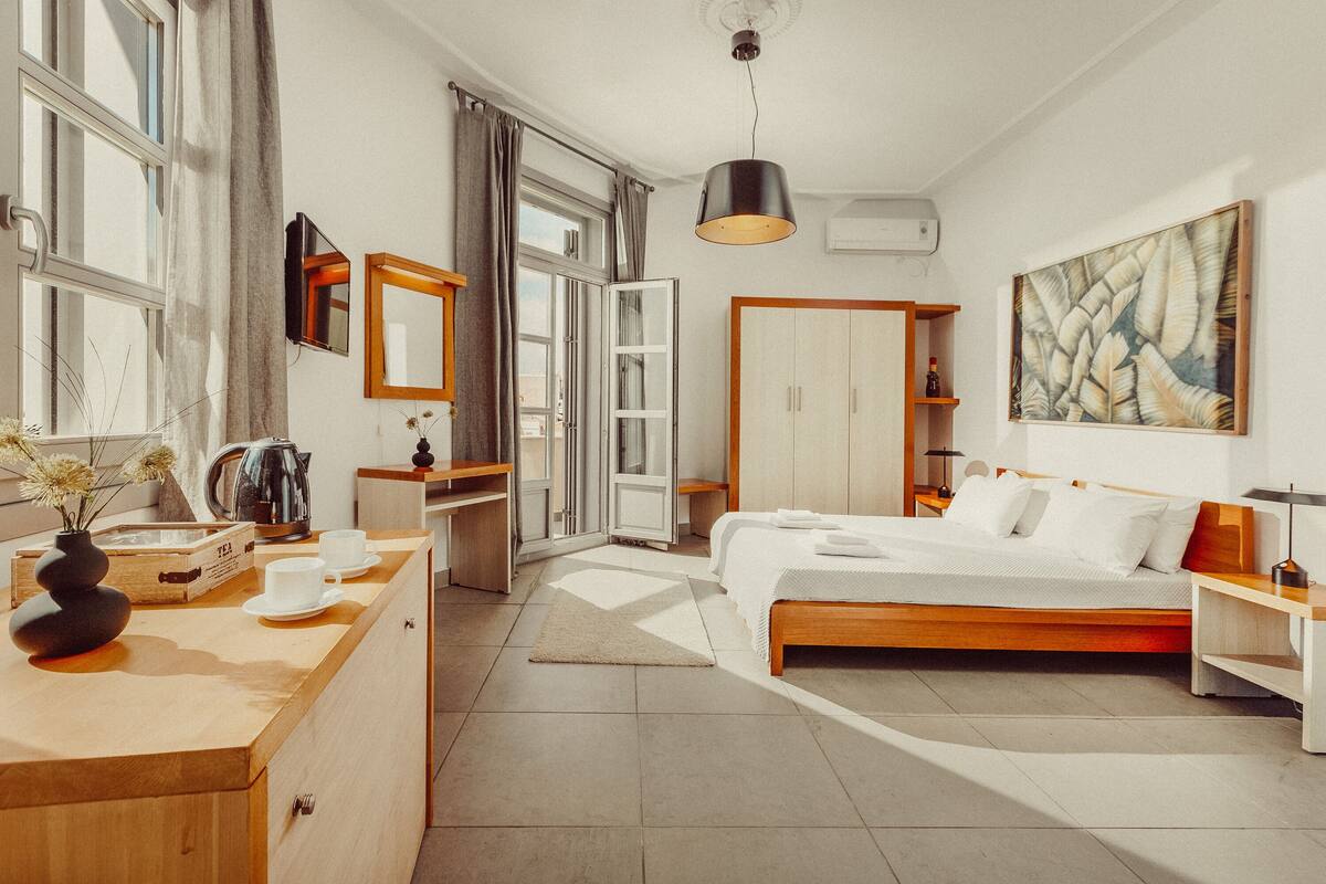 Deluxe Apartment (Acropolis View) | 1 bedroom, premium bedding, blackout drapes, soundproofing